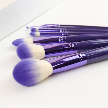 A 7-piece collection of daily makeup brushes for a flawless full-face application